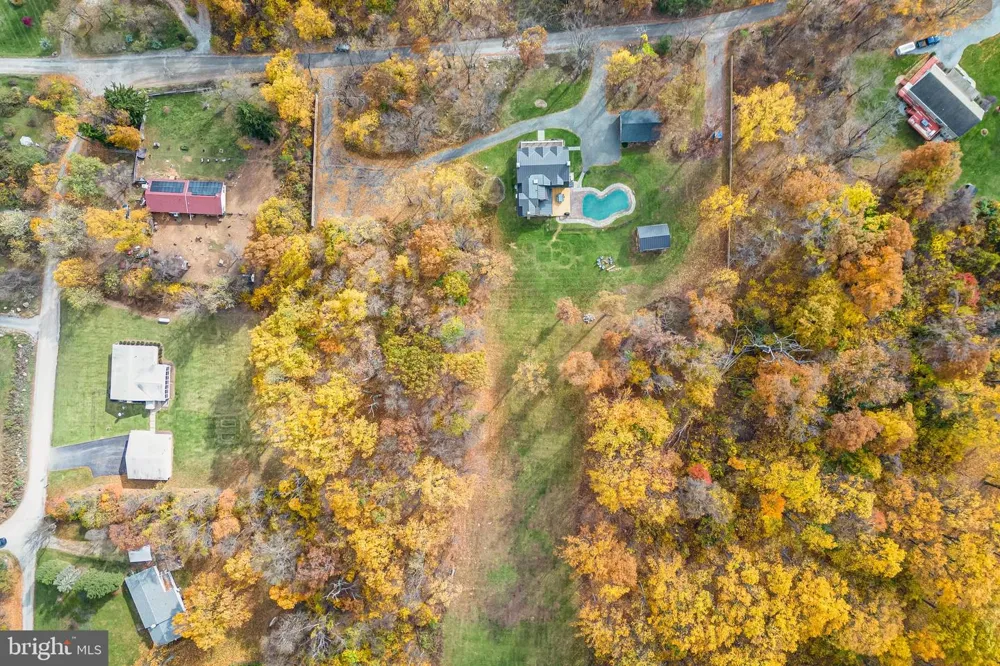 17345 RAVEN ROCKS ROAD Bluemont, VA 20135