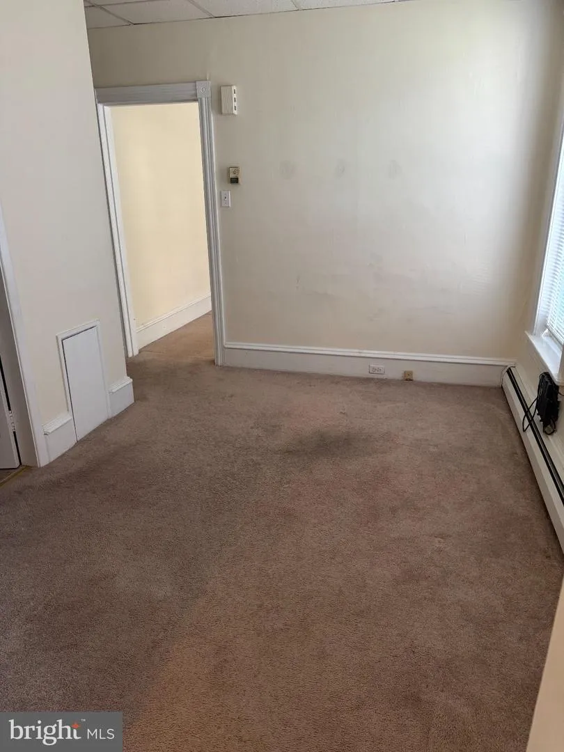 442 WALNUT STREET #1ST FLOOR Royersford, PA 19468