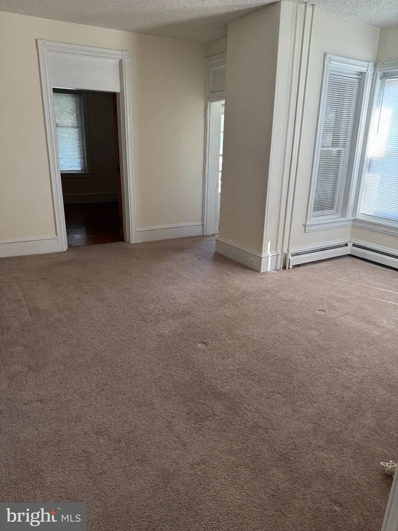 442 WALNUT STREET #1ST FLOOR Royersford, PA 19468