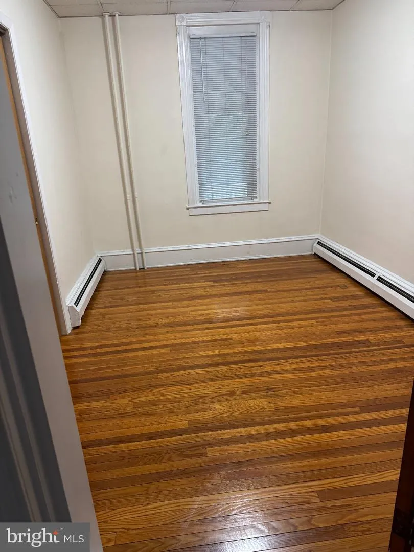 442 WALNUT STREET #1ST FLOOR Royersford, PA 19468