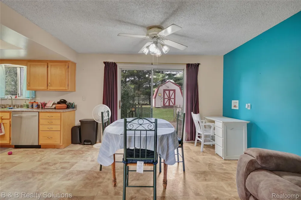 642 Westchester Drive Caro City, MI 48723
