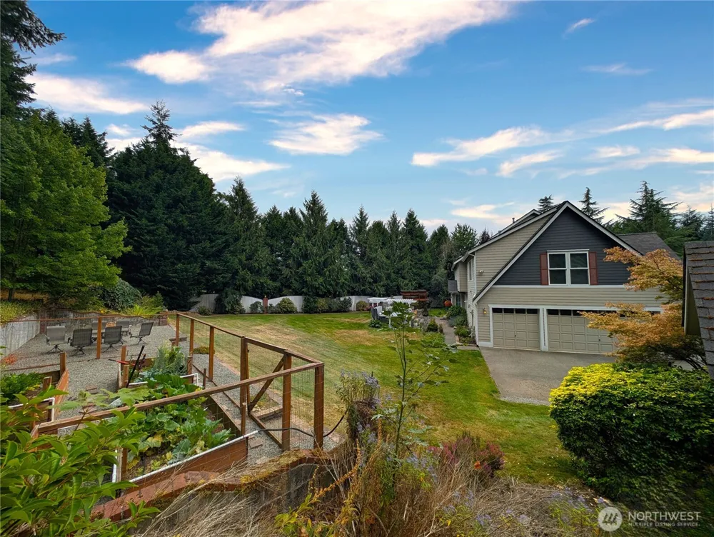 21611 22nd Street E Lake Tapps, WA 98391