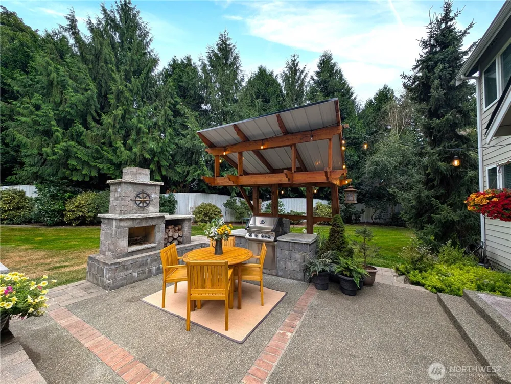 21611 22nd Street E Lake Tapps, WA 98391
