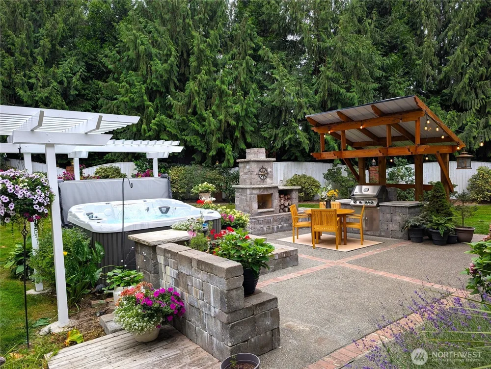 21611 22nd Street E Lake Tapps, WA 98391