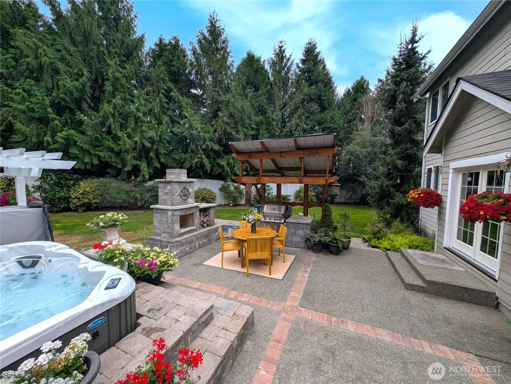21611 22nd Street E Lake Tapps, WA 98391