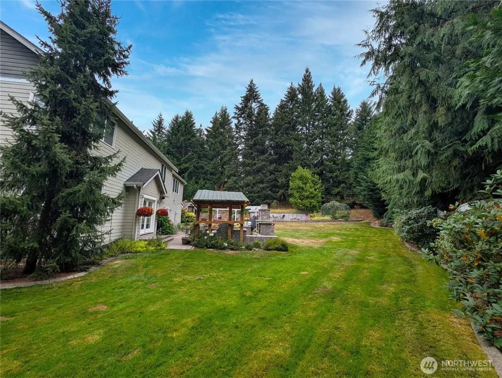 21611 22nd Street E Lake Tapps, WA 98391