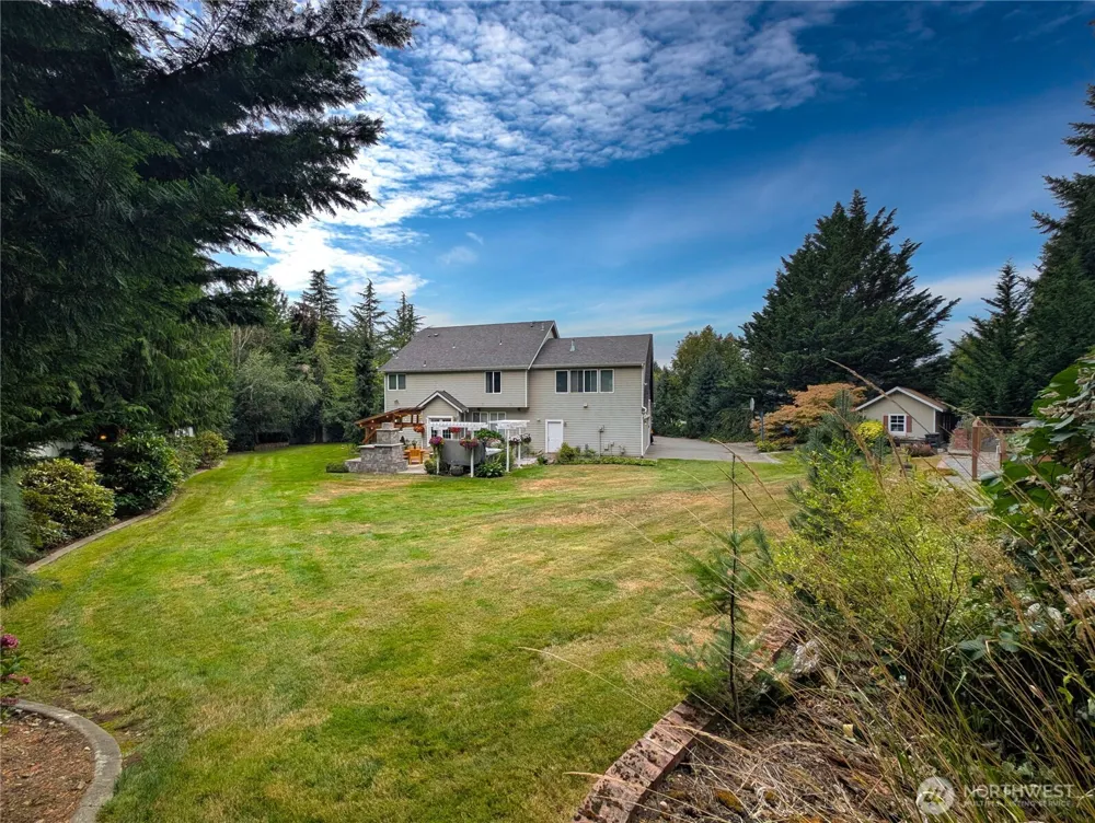 21611 22nd Street E Lake Tapps, WA 98391