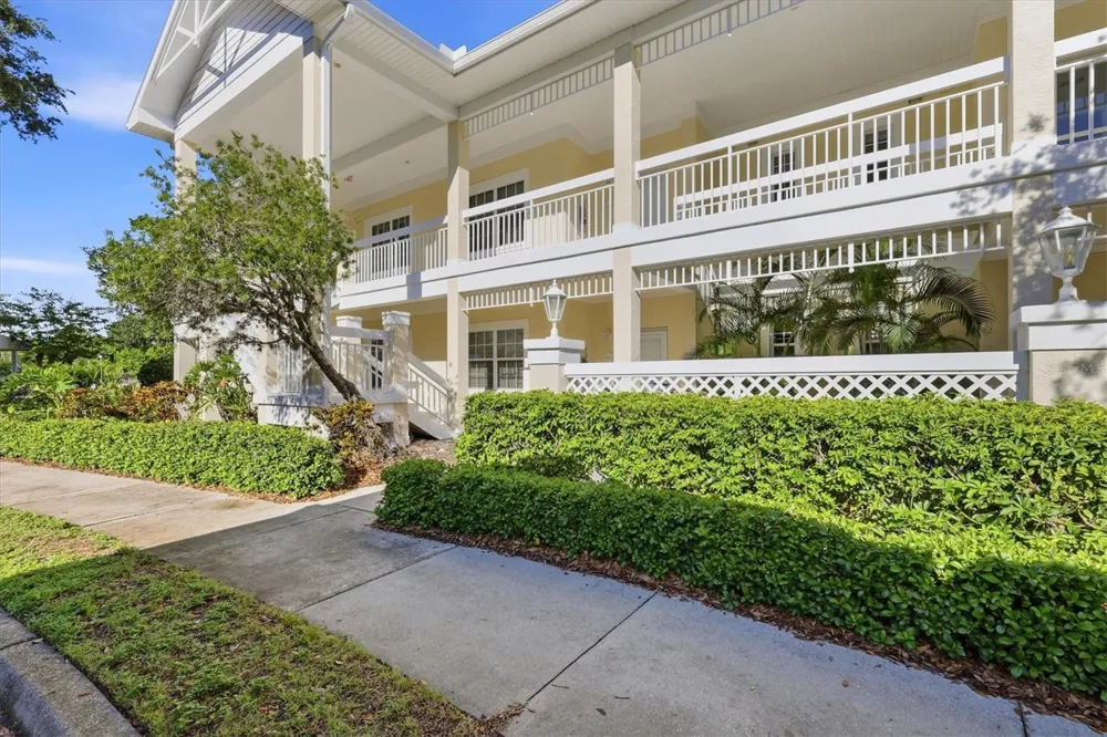 3803 54TH DRIVE W #103 Bradenton, FL 34210