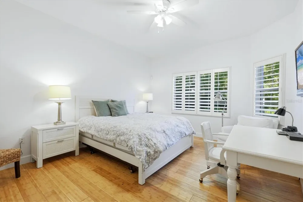 3803 54TH DRIVE W #103 Bradenton, FL 34210