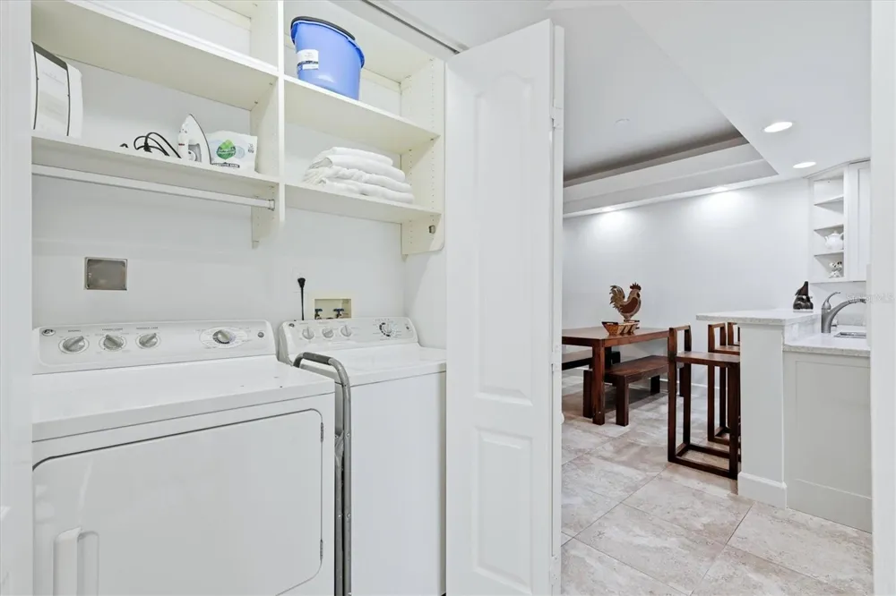 3803 54TH DRIVE W #103 Bradenton, FL 34210