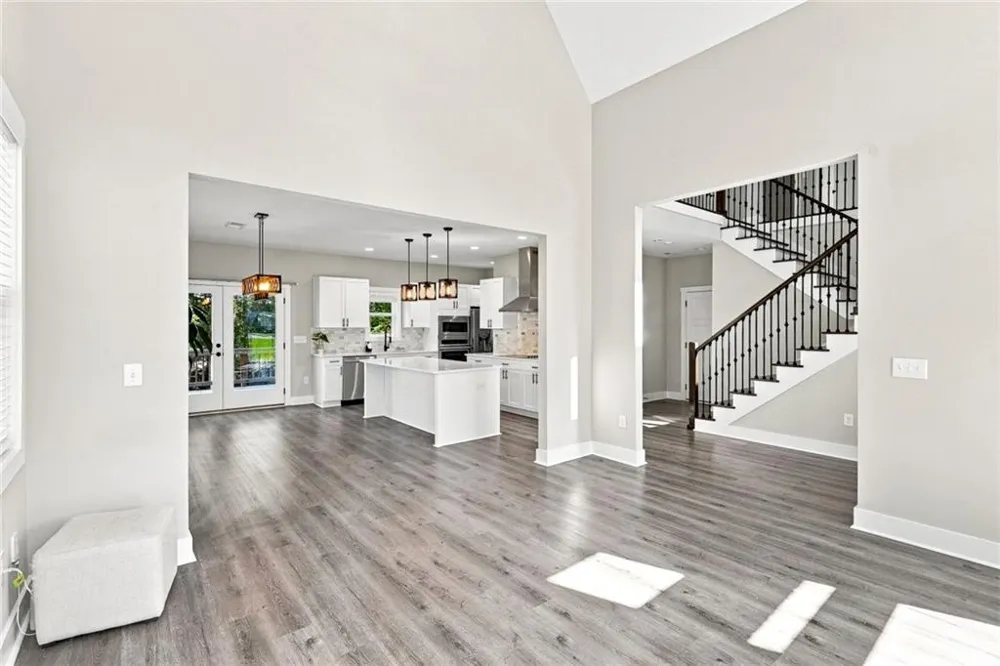 181 Eagle Glen Drive Woodstock, GA 30189