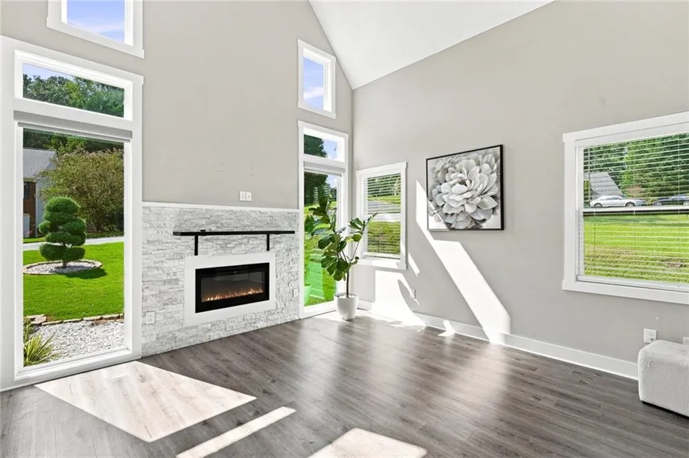 181 Eagle Glen Drive Woodstock, GA 30189