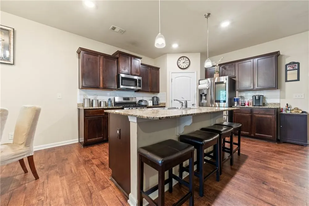 71 Meadowlark Way Dawsonville, GA 30534