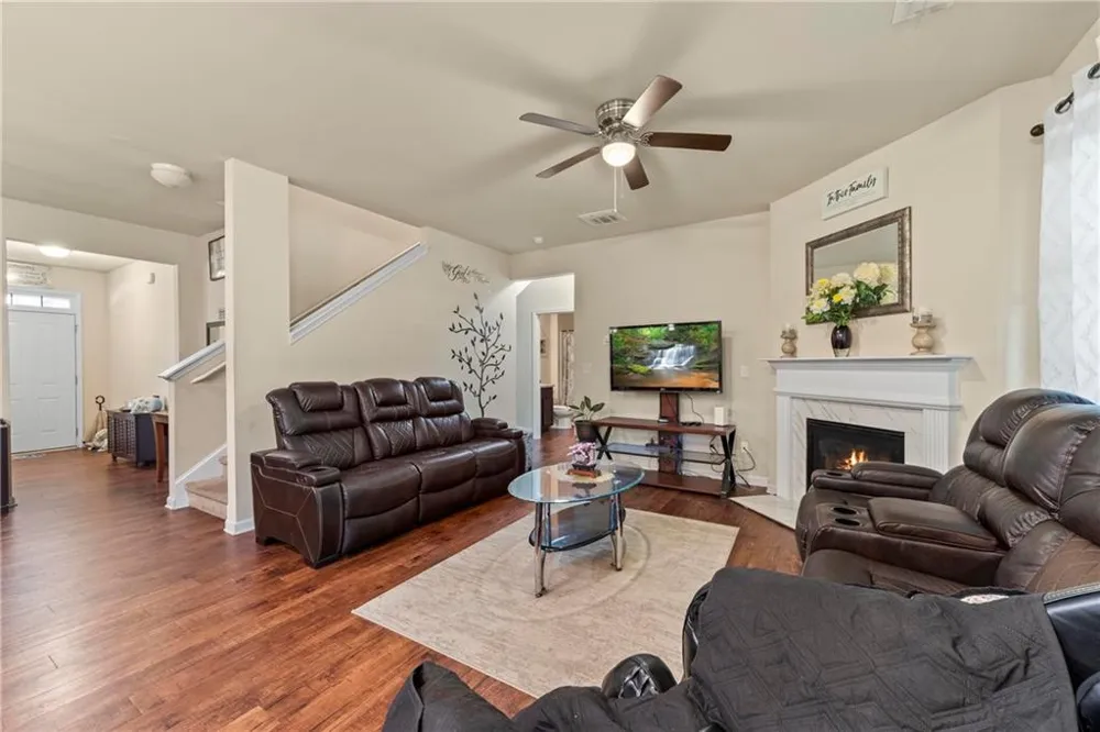 71 Meadowlark Way Dawsonville, GA 30534