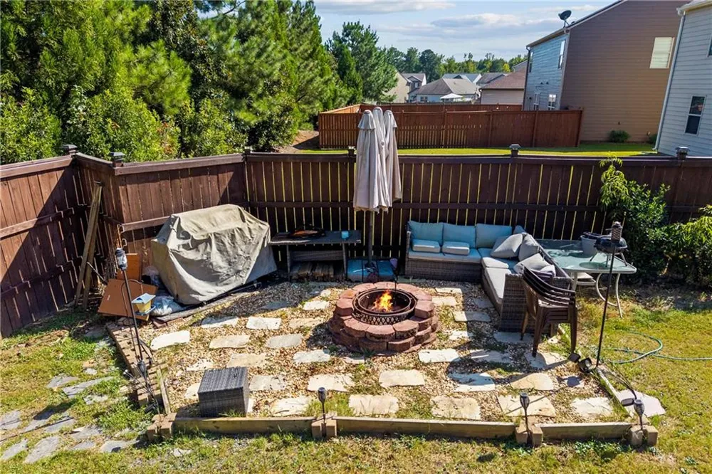 71 Meadowlark Way Dawsonville, GA 30534