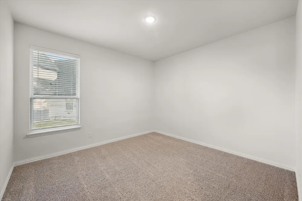 16 Dobbins Crossing Corsicana, TX 75110