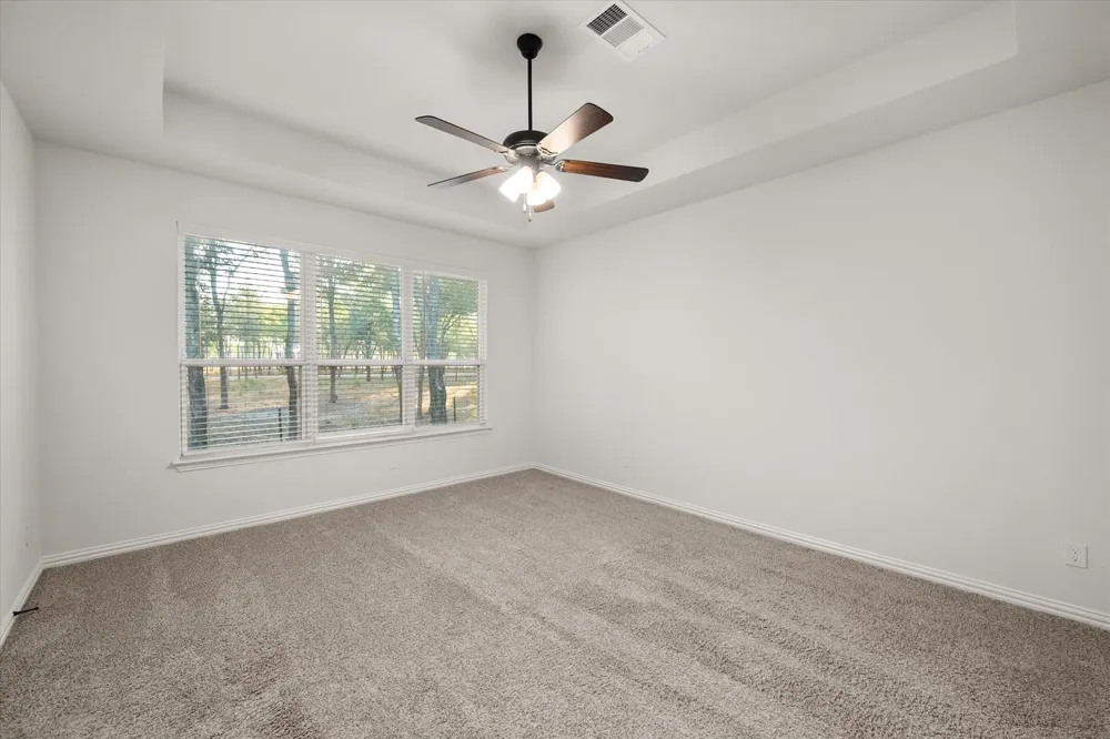16 Dobbins Crossing Corsicana, TX 75110