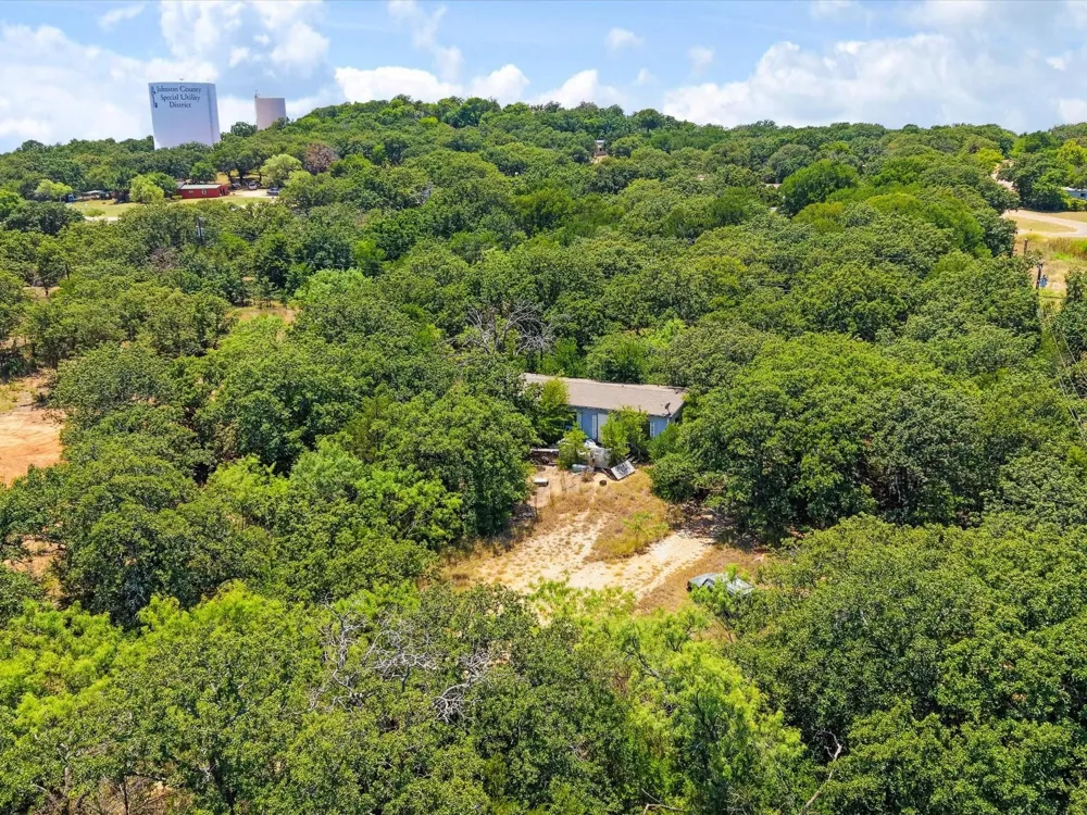 5613 Thousand Oaks Drive Joshua, TX 76058
