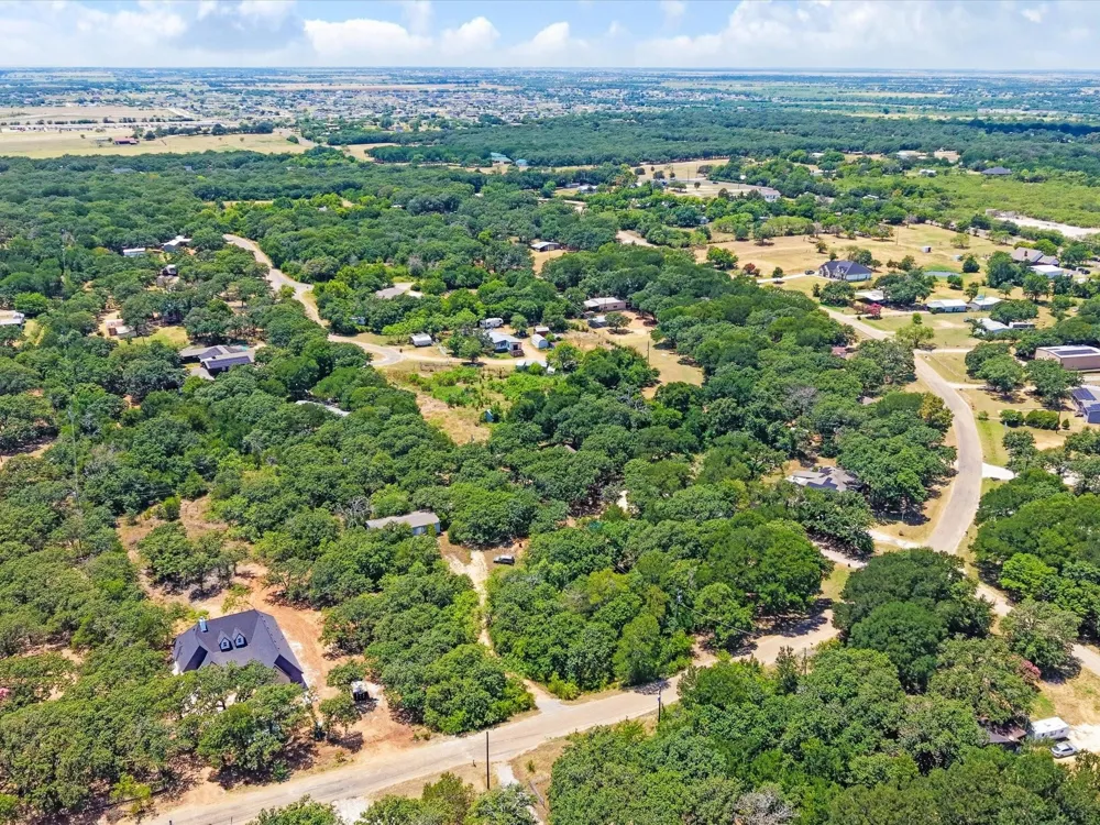 5613 Thousand Oaks Drive Joshua, TX 76058