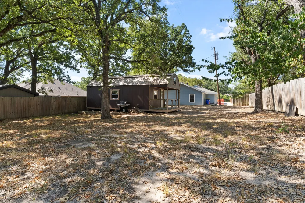 2803 Dennis Circle Seagoville, TX 75159