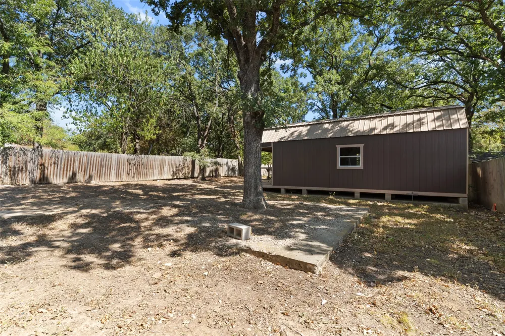 2803 Dennis Circle Seagoville, TX 75159