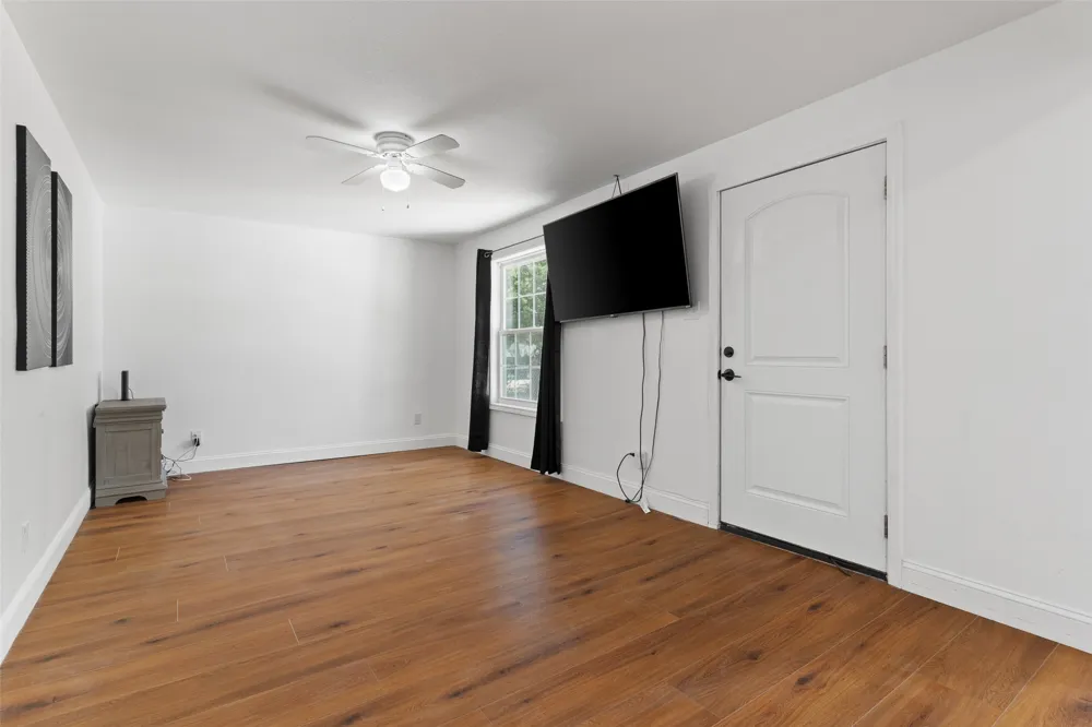 2803 Dennis Circle Seagoville, TX 75159