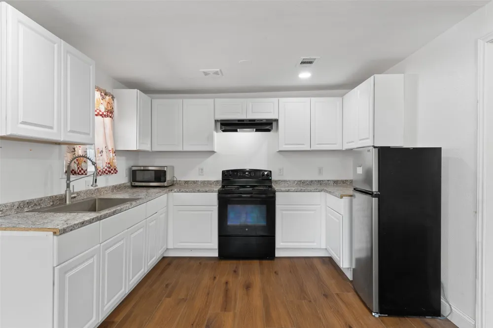 2803 Dennis Circle Seagoville, TX 75159