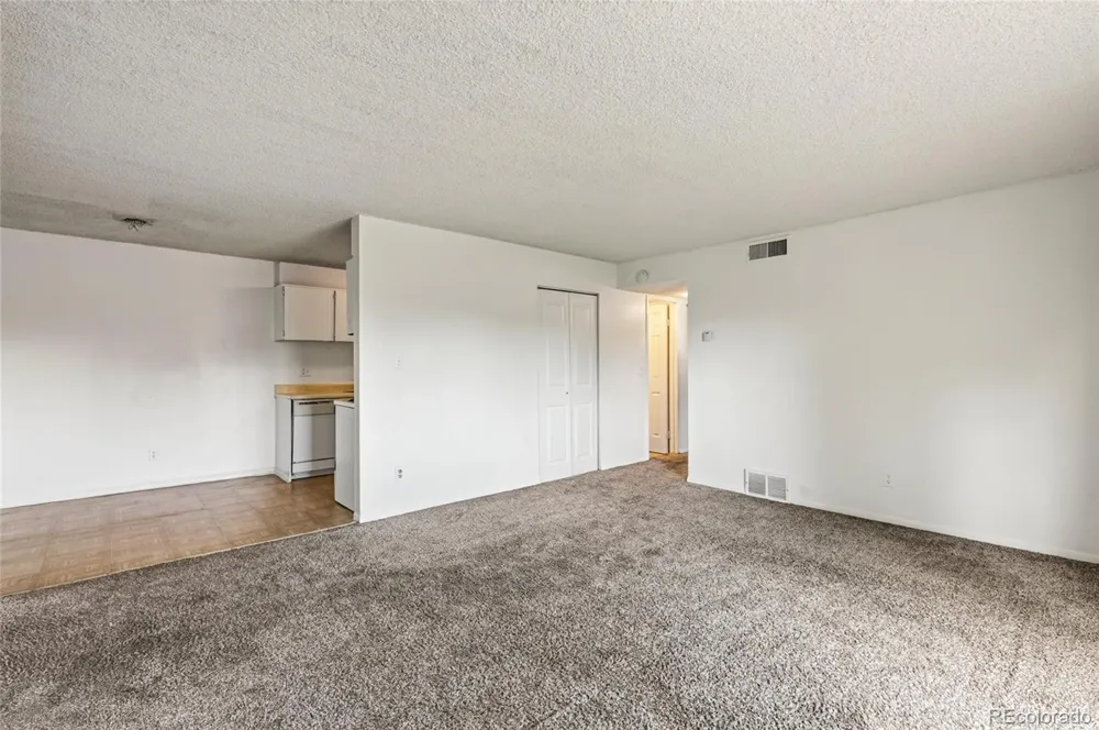 10211 Ura Lane #9-207 Thornton, CO 80260