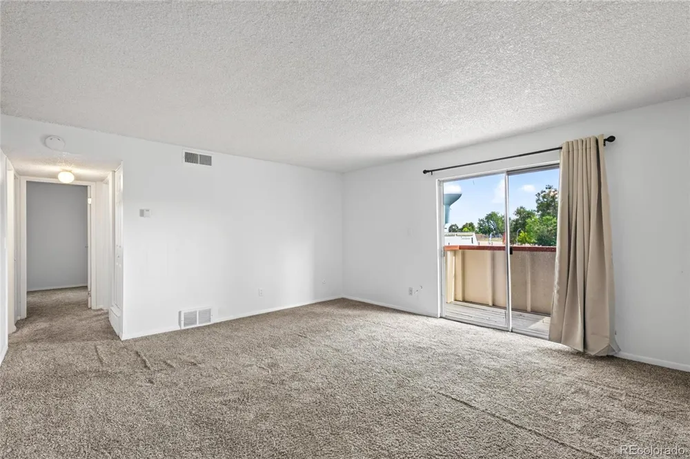 10211 Ura Lane #9-207 Thornton, CO 80260