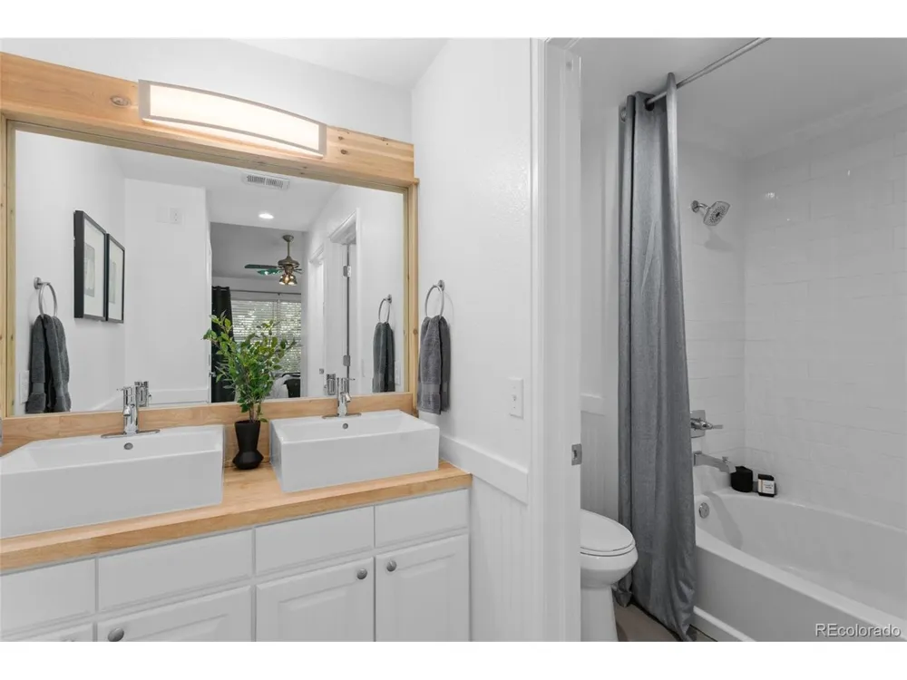 4385 S Balsam Street #8-201 Denver, CO 80123