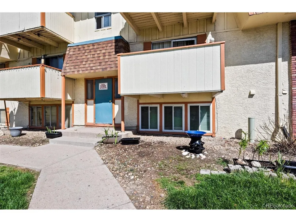 10211 Ura Lane #9-9-207 Thornton, CO 80260