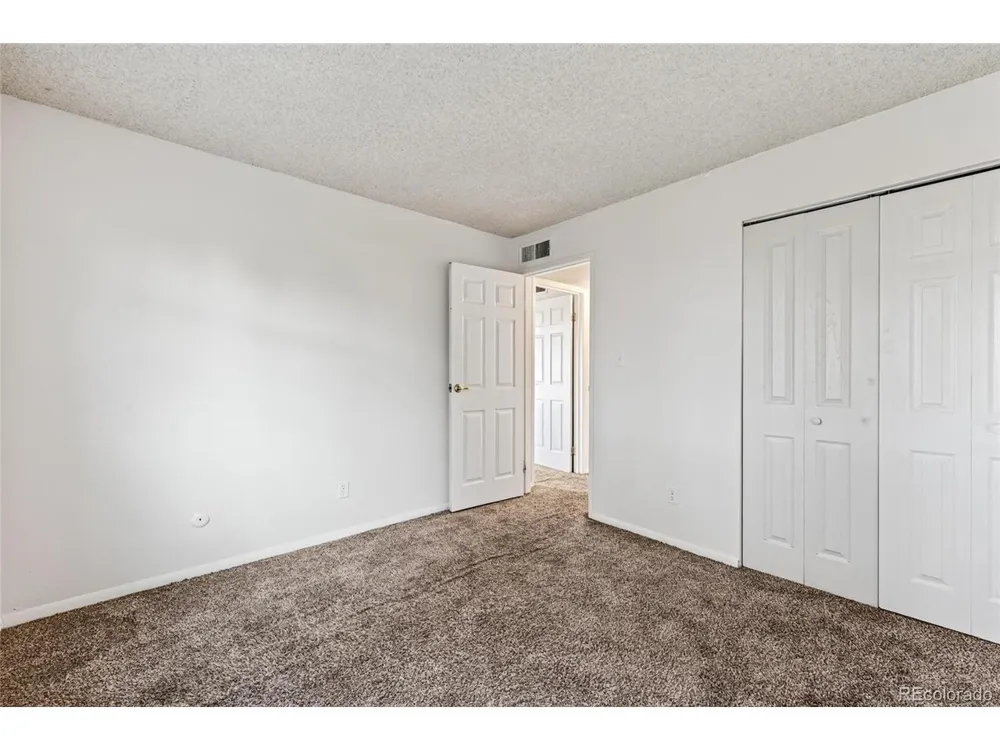 10211 Ura Lane #9-9-207 Thornton, CO 80260