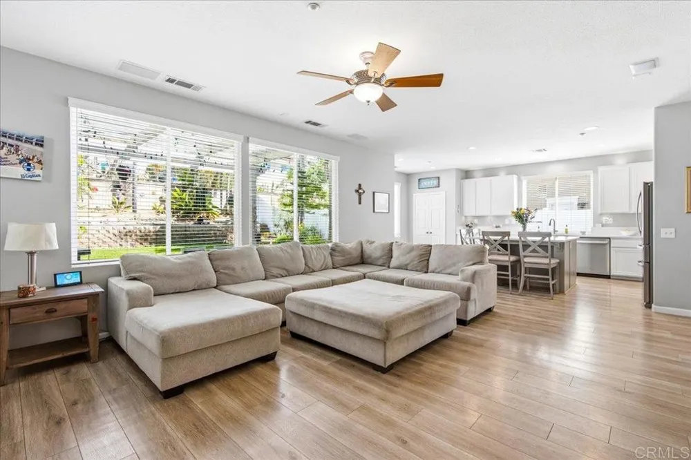 937 Westport Lane Vista, CA 92084