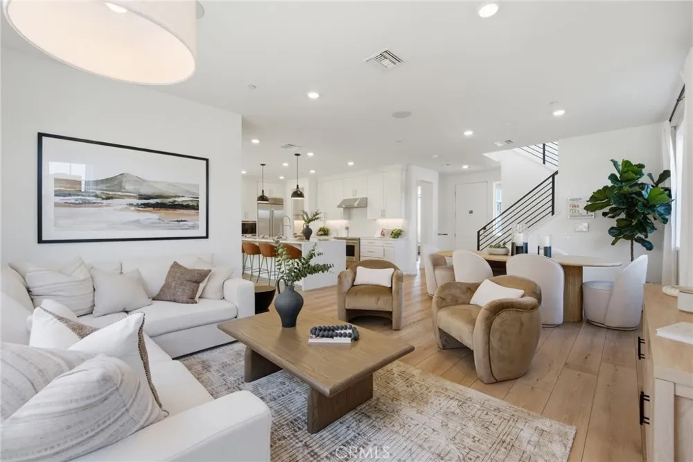 4891 Arroyo Run Moorpark, CA 93021