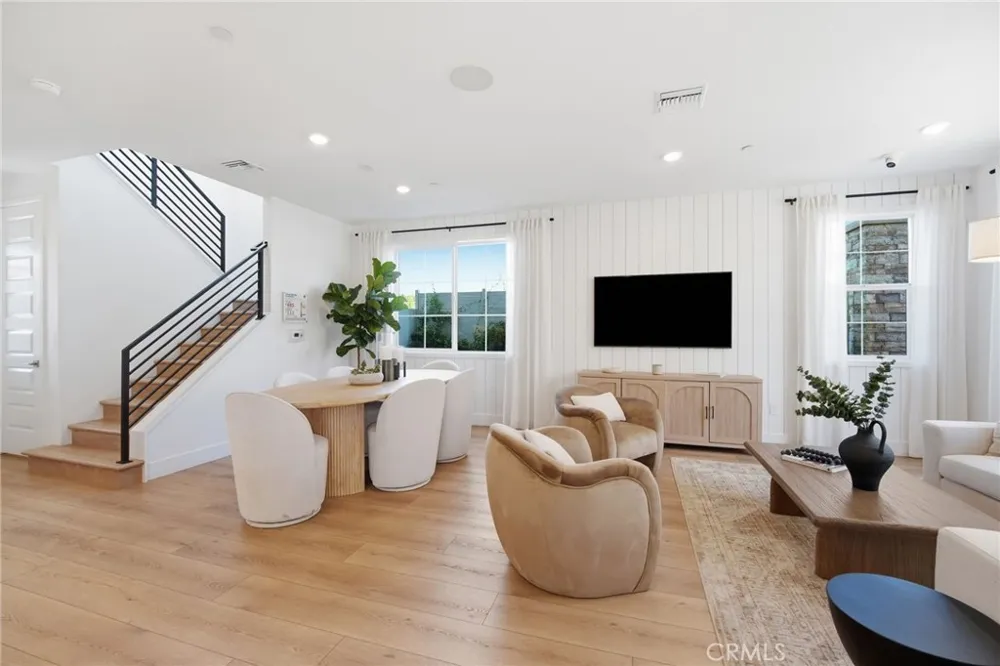 4891 Arroyo Run Moorpark, CA 93021