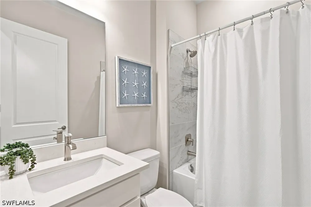 Triesta Lane Naples, FL 34114