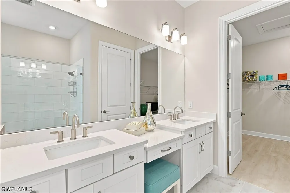 Triesta Lane Naples, FL 34114