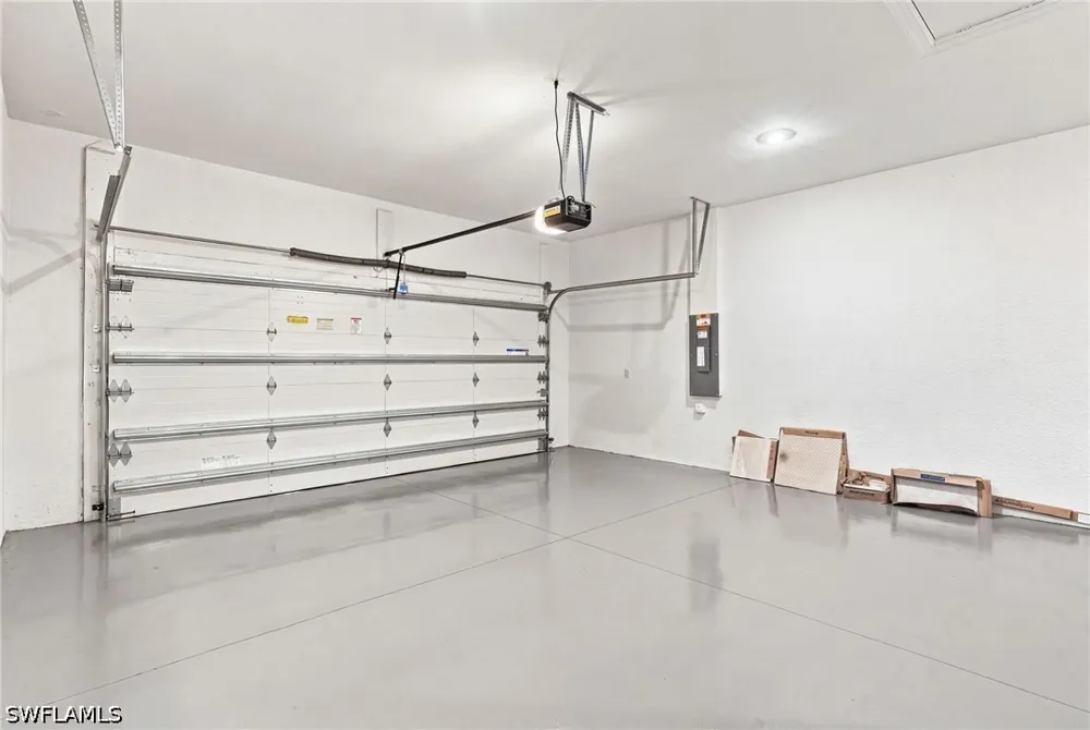 Triesta Lane Naples, FL 34114