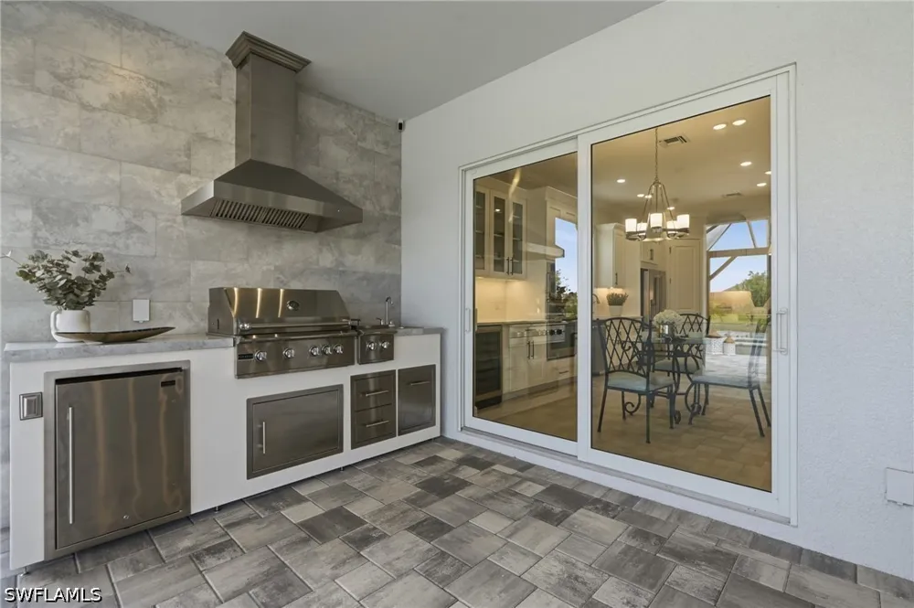 Triesta Lane Naples, FL 34114