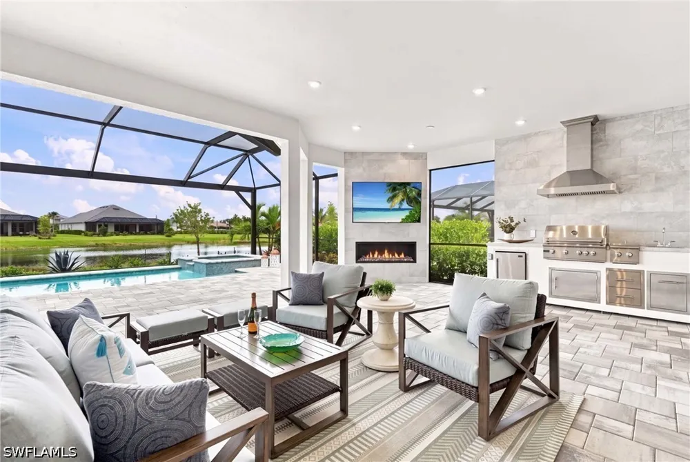 Triesta Lane Naples, FL 34114