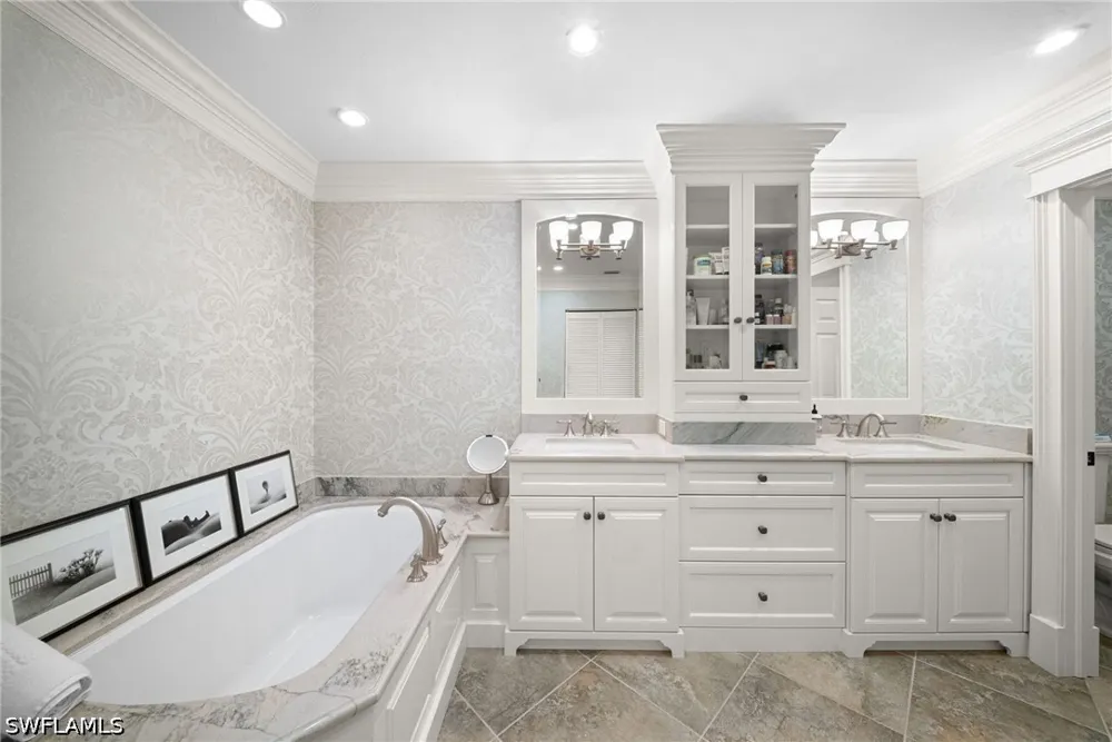 Carlton Place #3 Naples, FL 34108