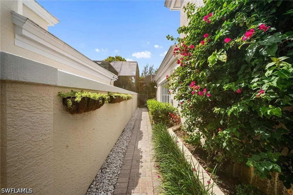 Carlton Place #3 Naples, FL 34108