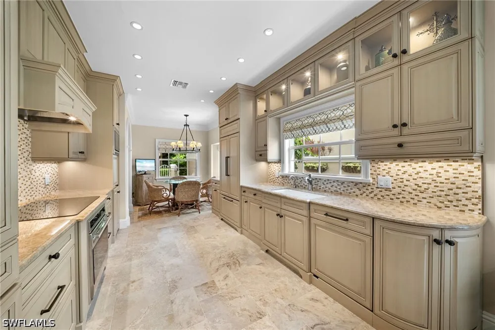 Carlton Place #3 Naples, FL 34108