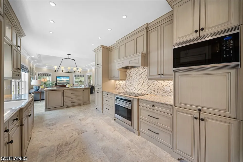 Carlton Place #3 Naples, FL 34108