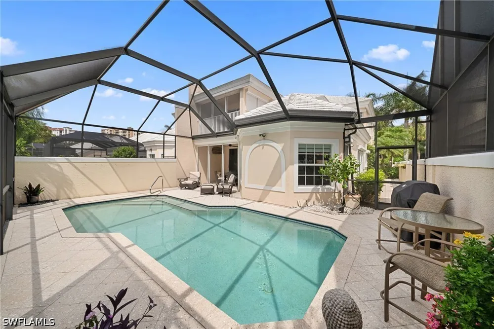 Carlton Place #3 Naples, FL 34108
