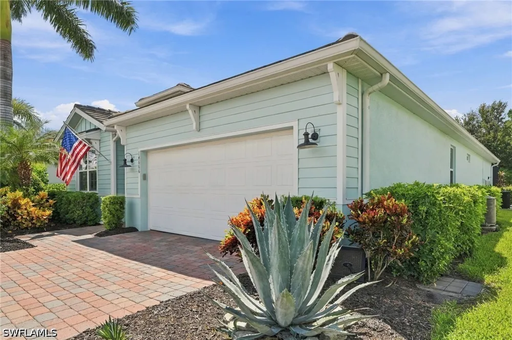 Catamaran Place Naples, FL 34114