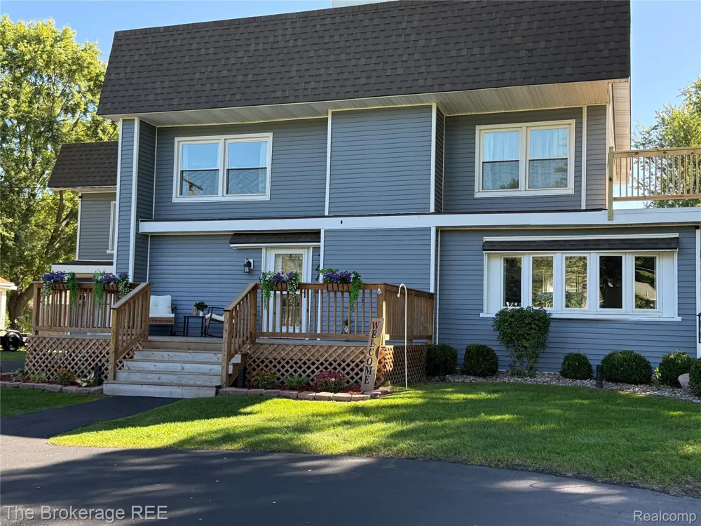 1442 Packard Avenue Burton City, MI 48509