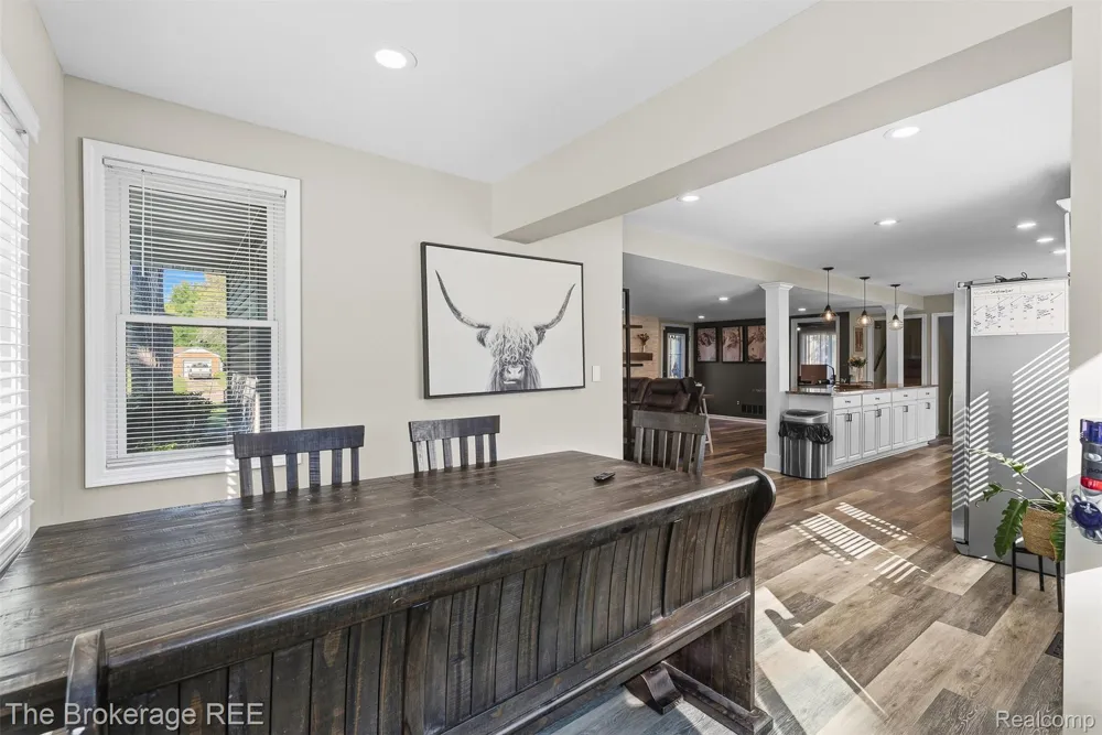 1442 Packard Avenue Burton City, MI 48509