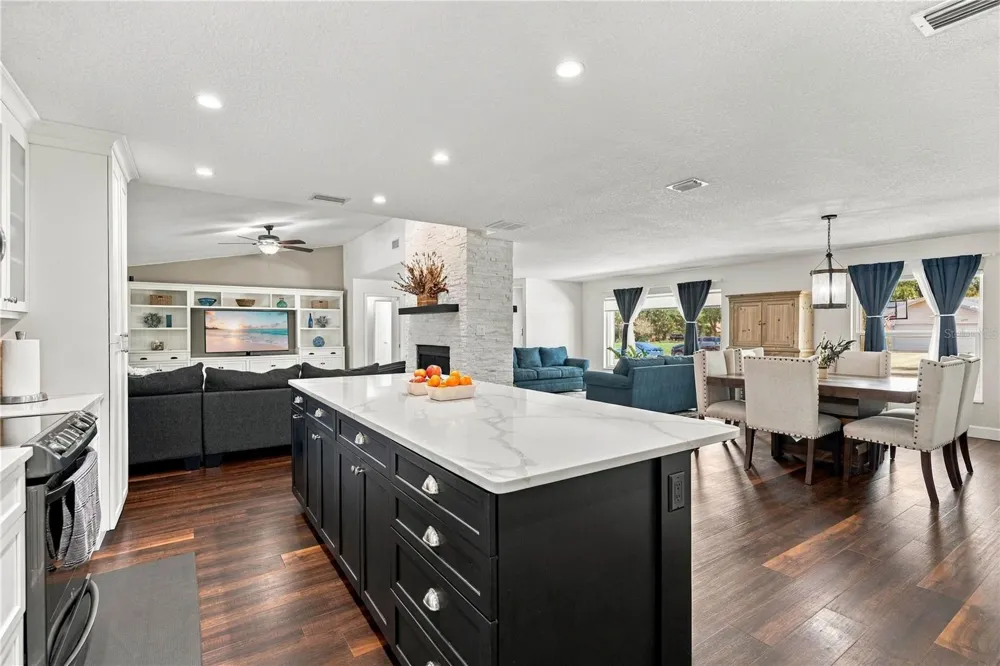 6610 ORANGE KNOLL DRIVE Belle Isle, FL 32812