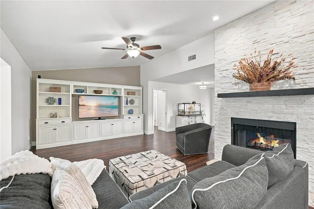 6610 ORANGE KNOLL DRIVE Belle Isle, FL 32812